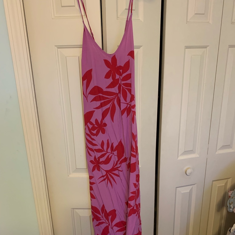 Lightweight maxi dress with crisscross back